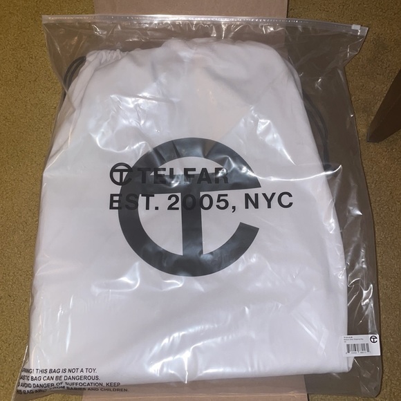 BNWT✨ Telfar👜 AUTHENTIC💯 W/ Proof Of Purchase🧾 - Picture 4 of 6